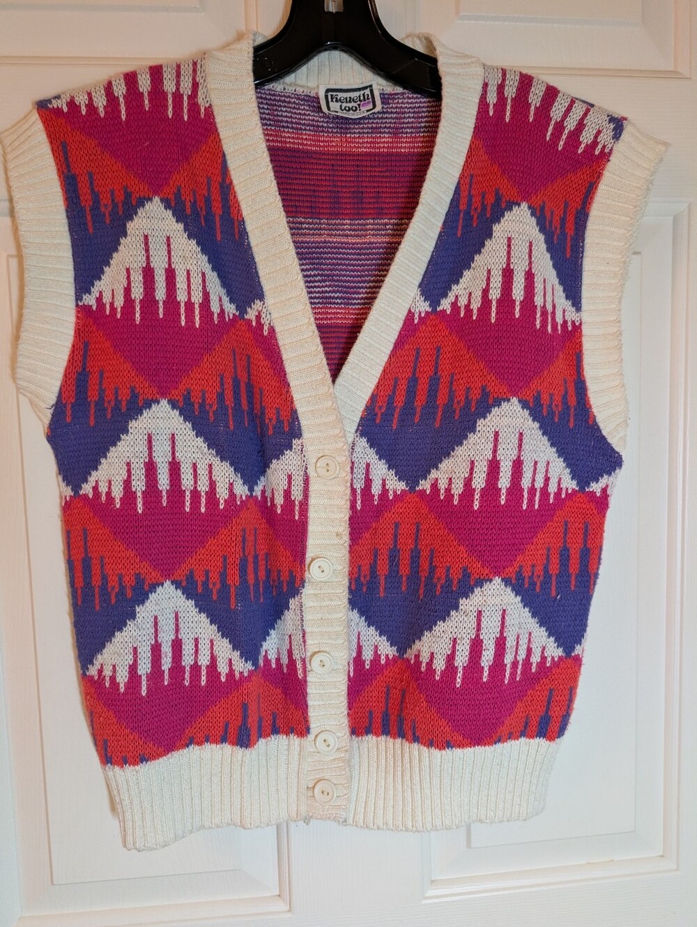 Vintage Kenneth Too Geometric Button Vest. One Size.Acrylic